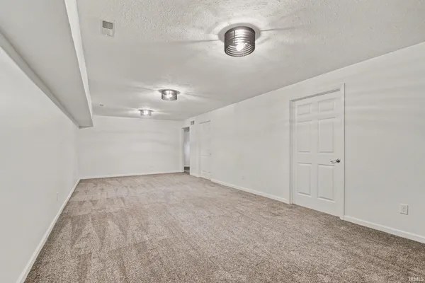 $289,000 | 30557 Gregory Drive, Elkhart, IN 46516