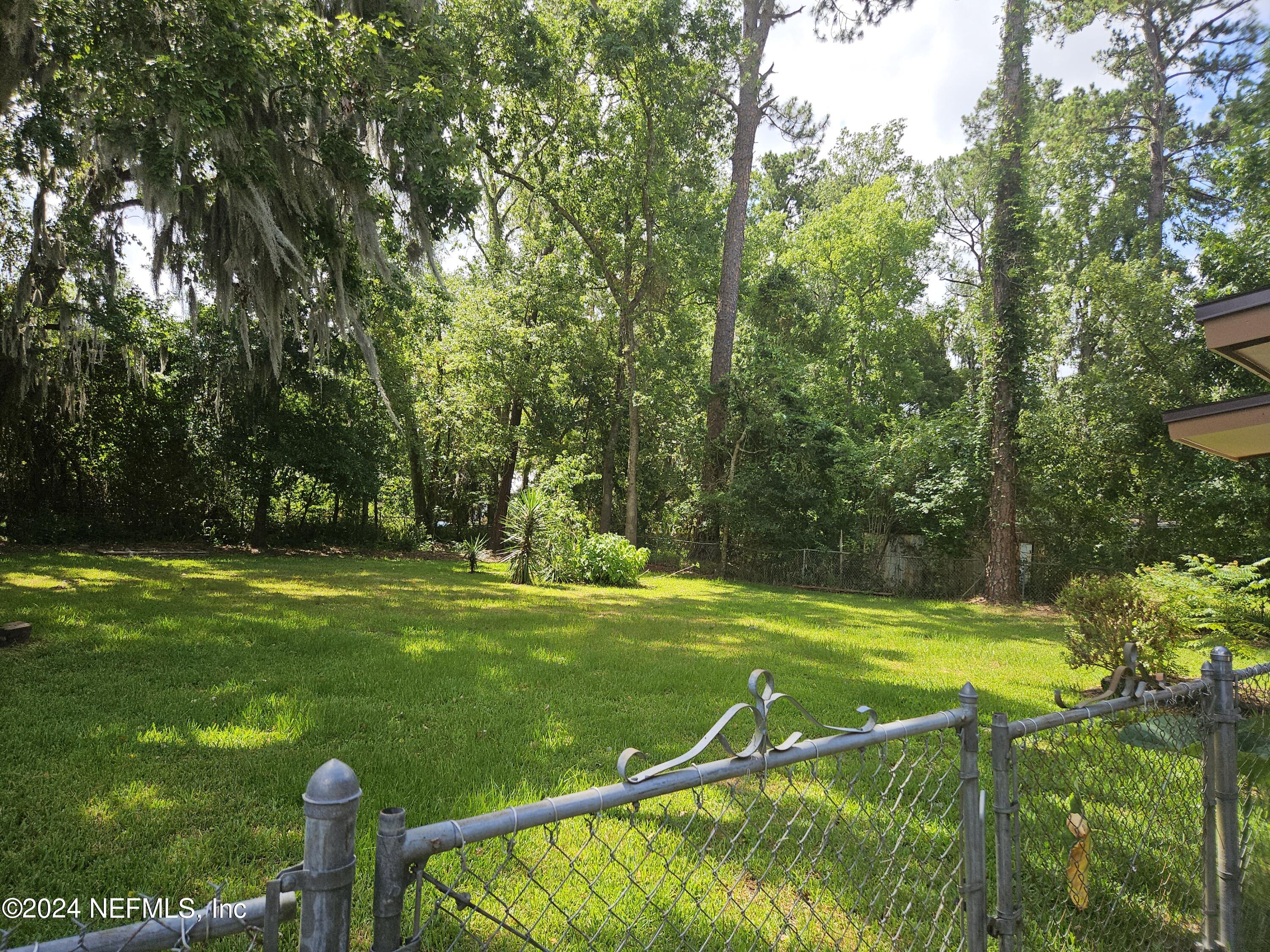 935 Granville Road Jacksonville, FL 32205 - Photo 11 of 30 20240618_105822