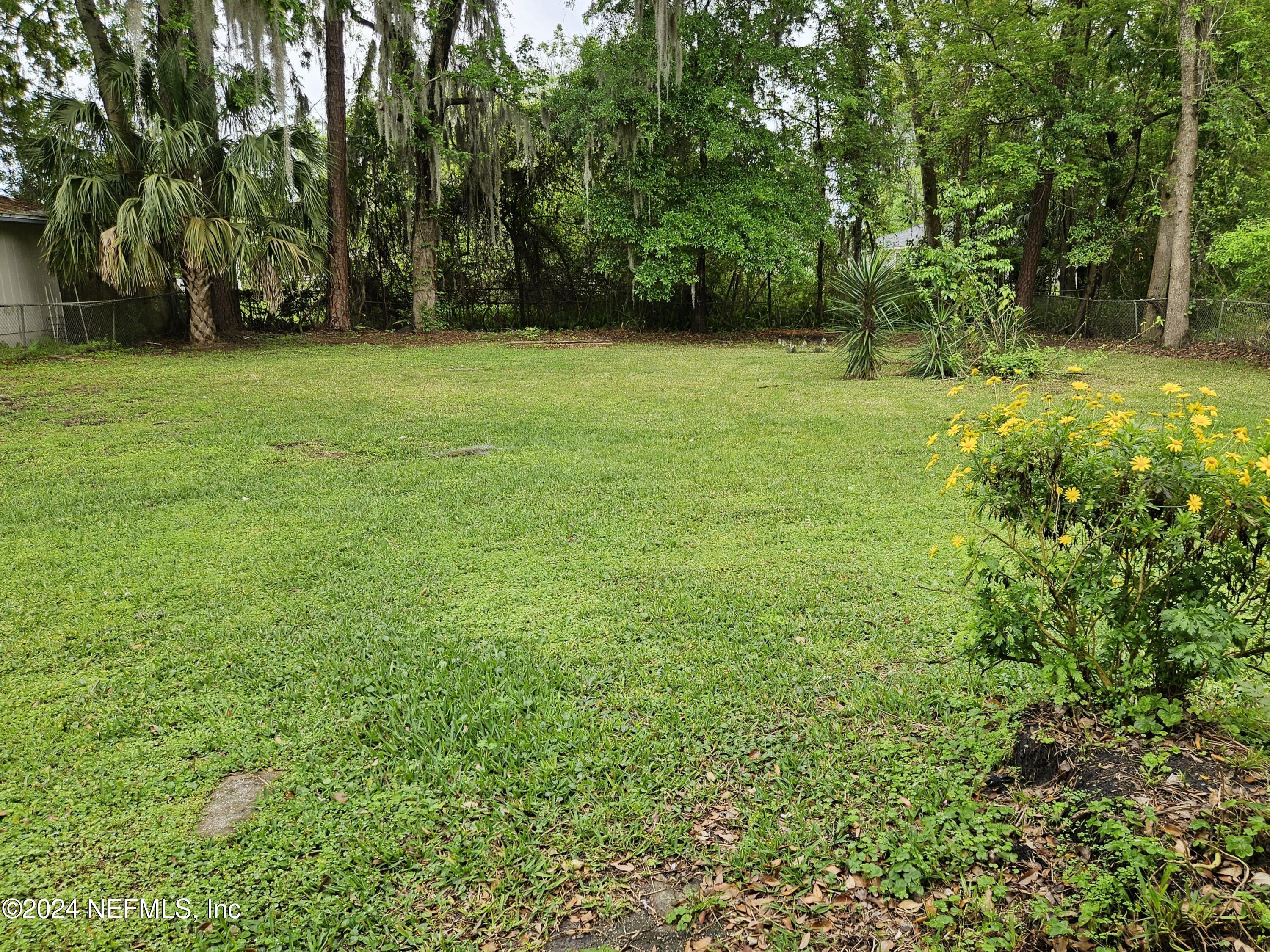 935 Granville Road Jacksonville, FL 32205 - Photo 12 of 30 20240322_150621 (1)
