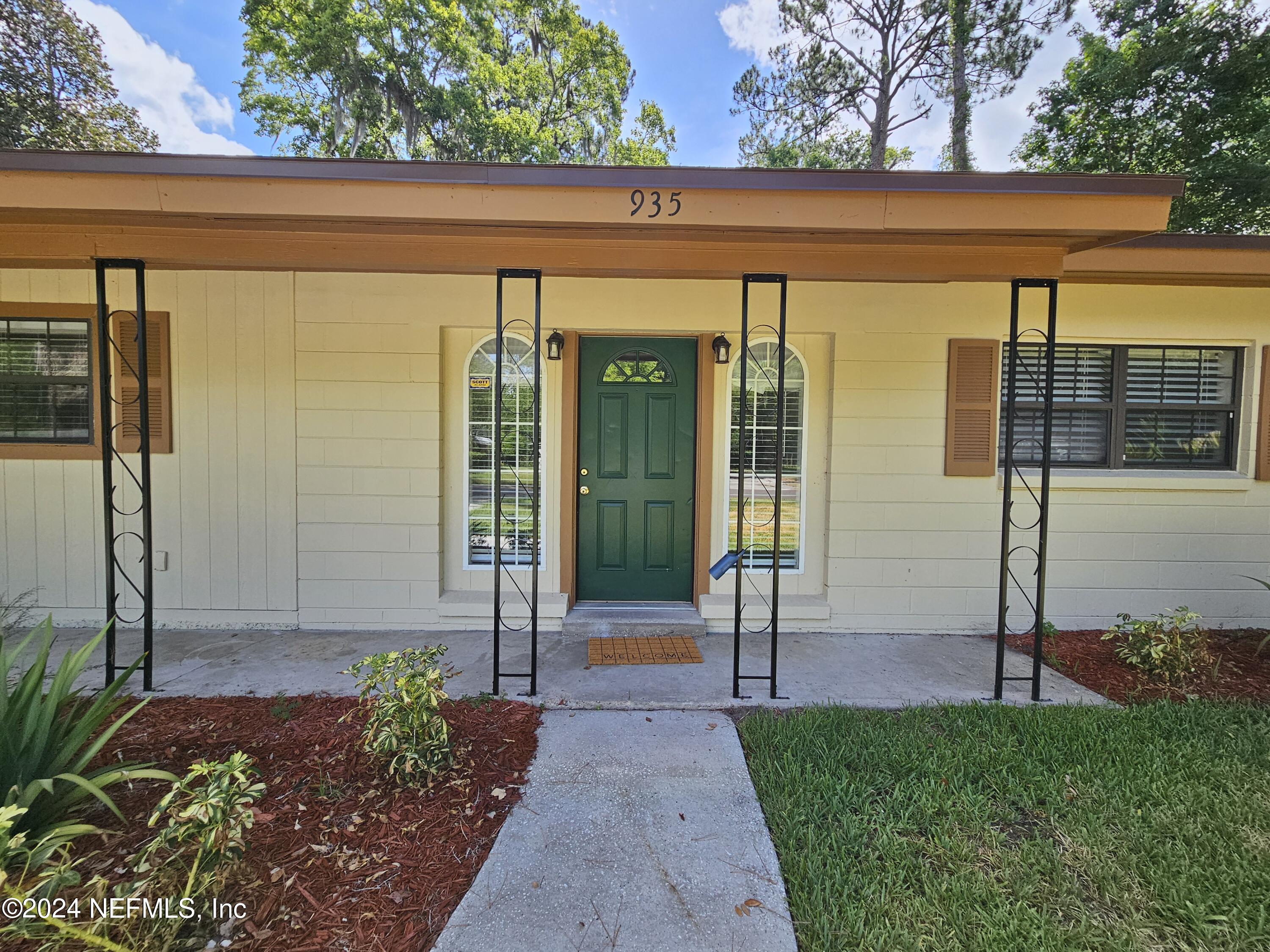 935 Granville Road Jacksonville, FL 32205 - Photo 4 of 30 20240618_105613