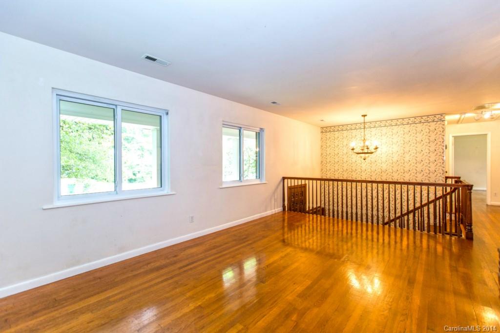 5619 Robinhood Road Charlotte, NC 28211 - Photo 7 of 22 Gallery Image 7