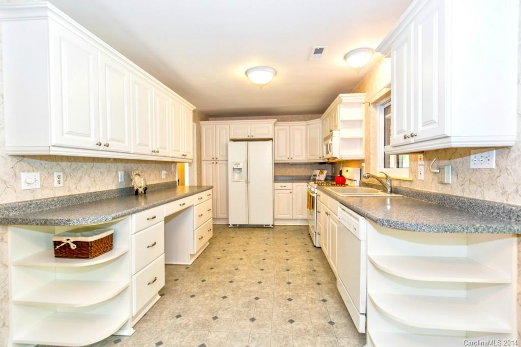 5619 Robinhood Road Charlotte, NC 28211 - Photo 10 of 22 Gallery Image 10