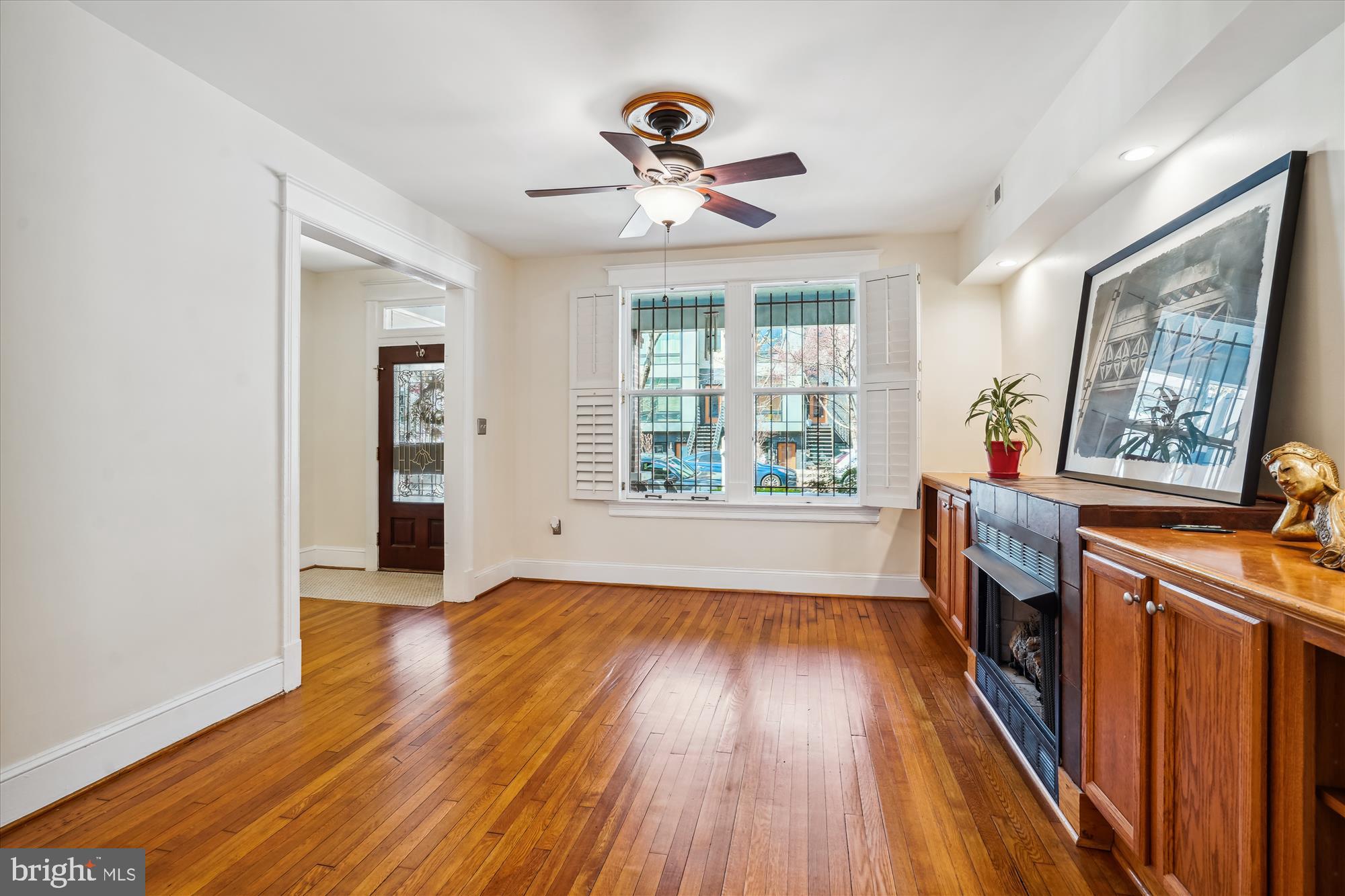 2125 3rd Street Northeast Washington, DC 20002 - Photo 19 of 64 Living Room