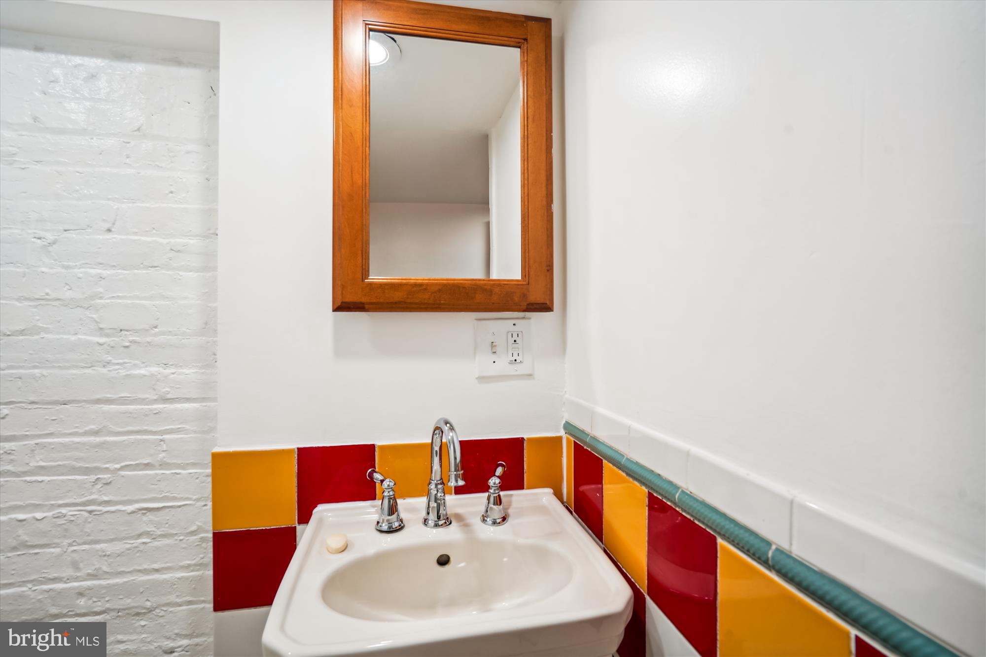 2125 3rd Street Northeast Washington, DC 20002 - Photo 52 of 64 Bath