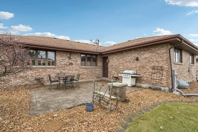 $374,900 | 16213 84th Avenue, Tinley Park, IL 60477