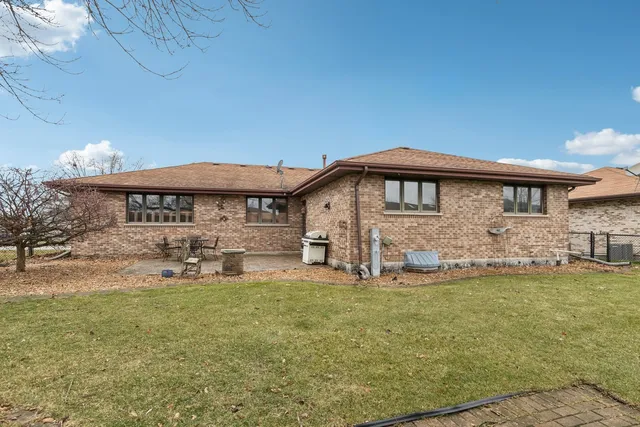 $374,900 | 16213 84th Avenue, Tinley Park, IL 60477