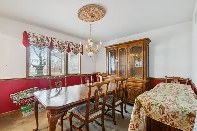 $374,900 | 16213 84th Avenue, Tinley Park, IL 60477