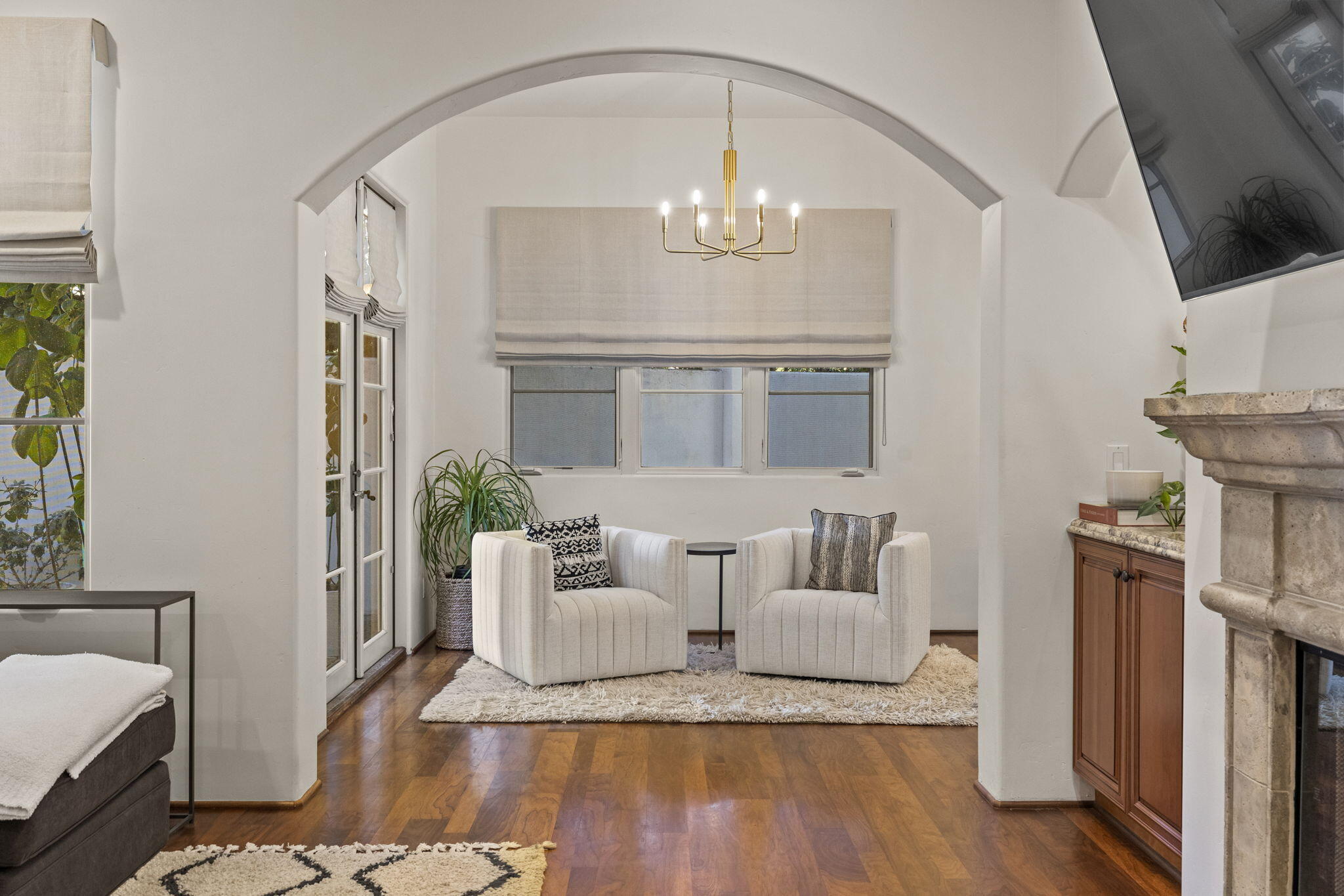 4384 Modoc Road Santa Barbara, CA 93110 - Photo 17 of 75 17-web-or-mls-UpmarketMedia_4384Mod-54