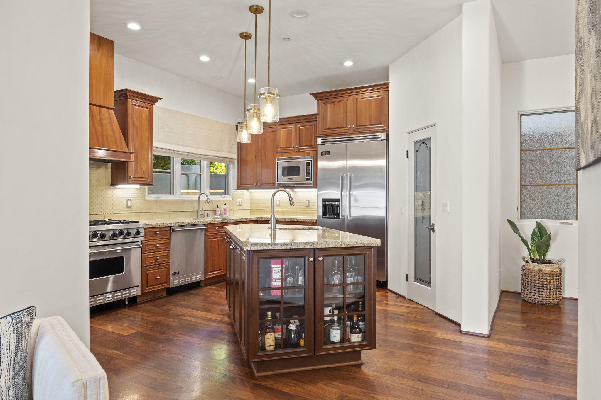 4384 Modoc Road Santa Barbara, CA 93110 - Photo 20 of 75 20-web-or-mls-UpmarketMedia_4384Mod-63