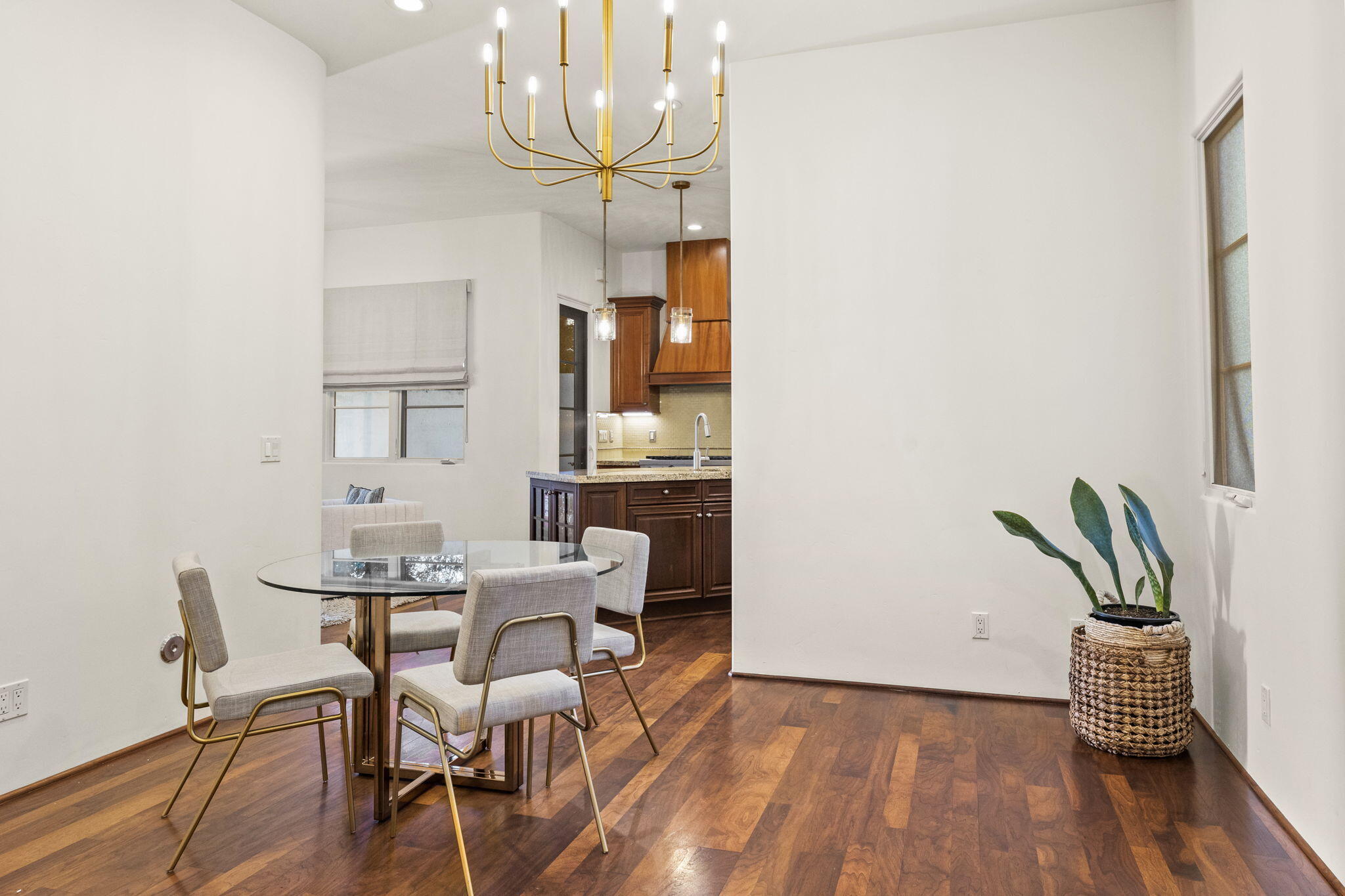 4384 Modoc Road Santa Barbara, CA 93110 - Photo 27 of 75 27-web-or-mls-UpmarketMedia_4384Mod-87