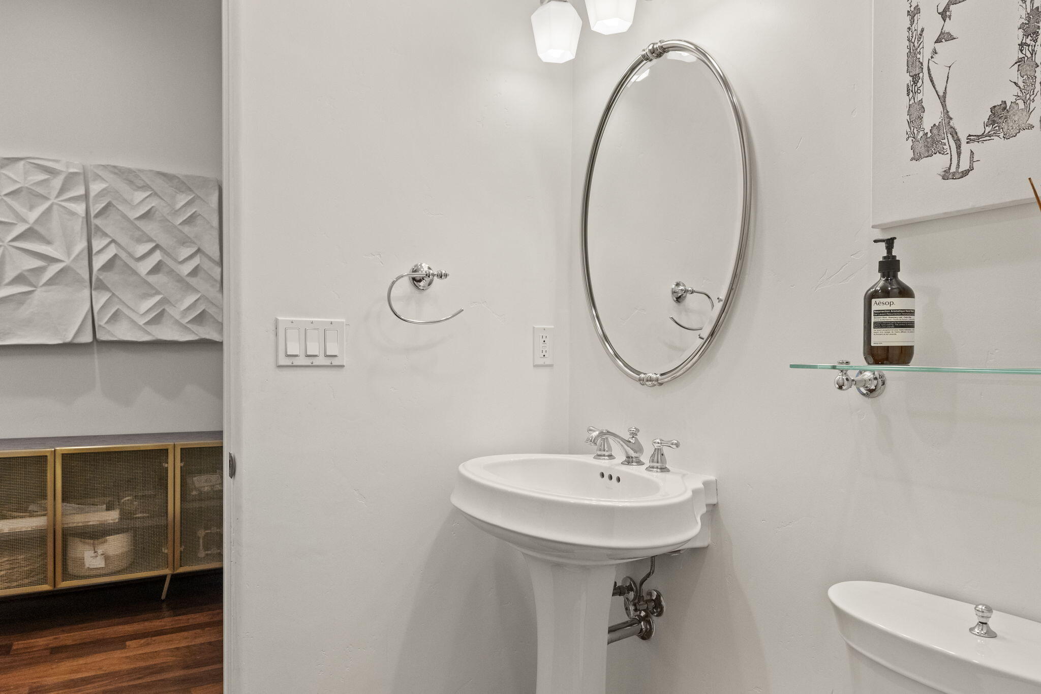 4384 Modoc Road Santa Barbara, CA 93110 - Photo 29 of 75 29-web-or-mls-UpmarketMedia_4384Mod-90