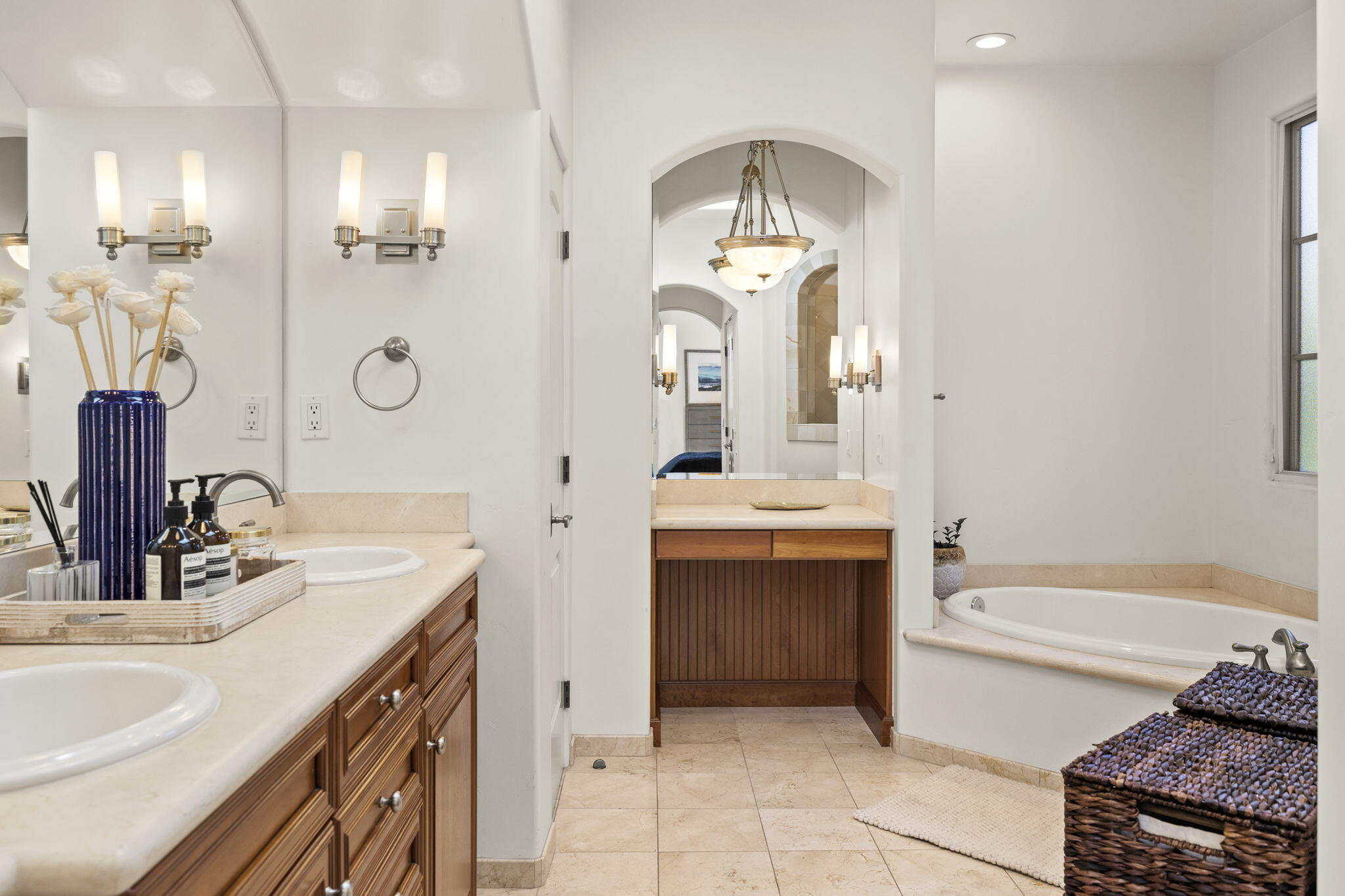 4384 Modoc Road Santa Barbara, CA 93110 - Photo 42 of 75 42-web-or-mls-UpmarketMedia_4384Mod-132