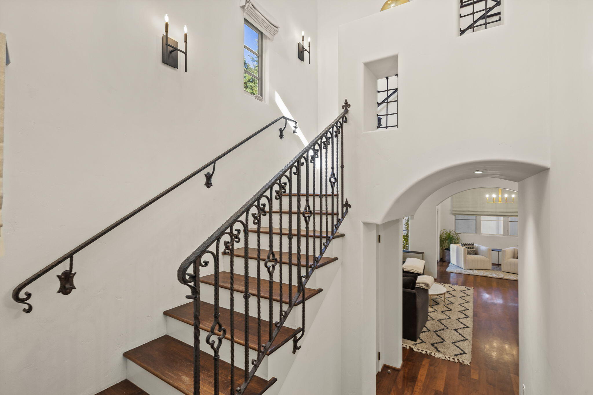 4384 Modoc Road Santa Barbara, CA 93110 - Photo 8 of 75 8-web-or-mls-UpmarketMedia_4384Mod-27