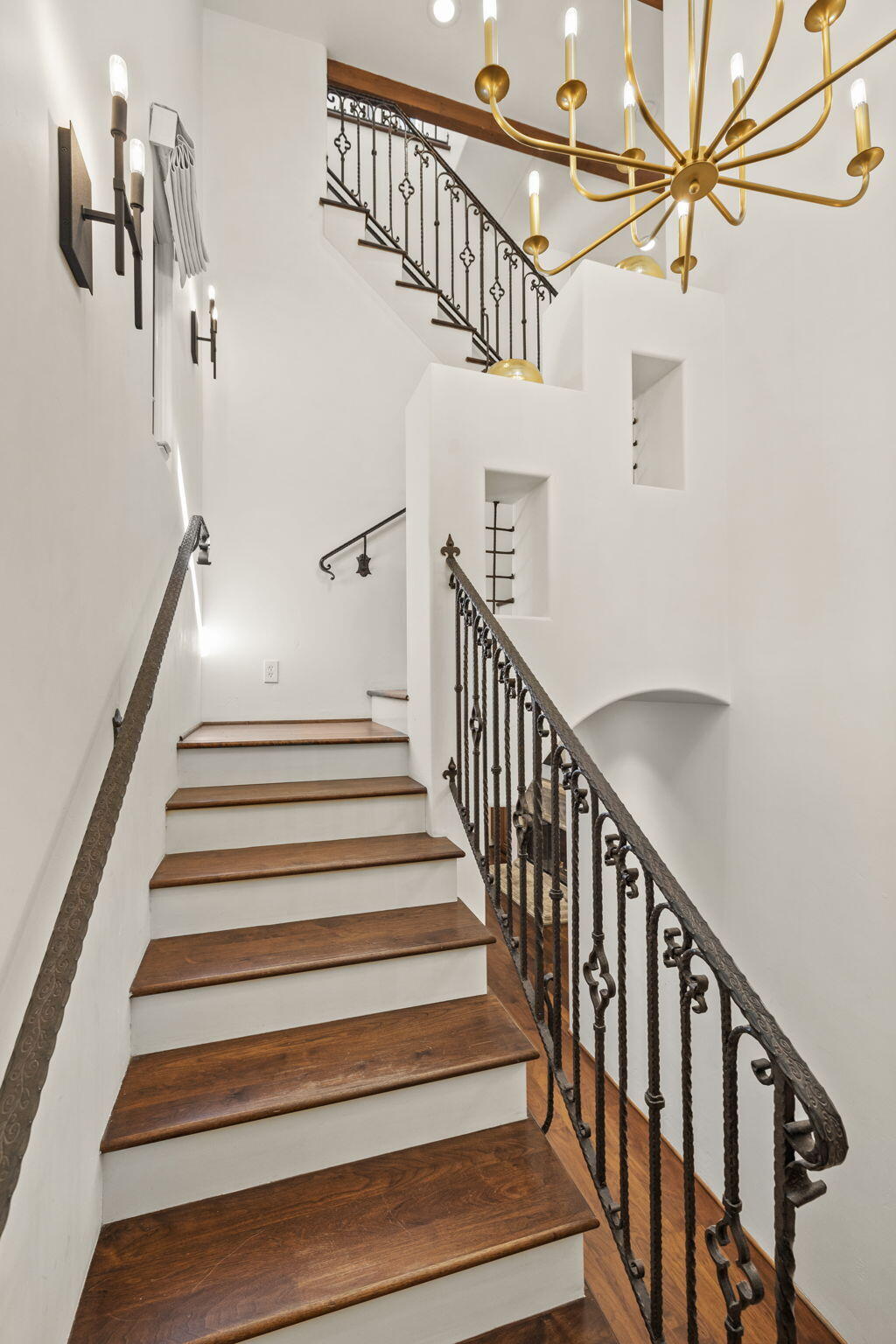 4384 Modoc Road Santa Barbara, CA 93110 - Photo 10 of 75 10-web-or-mls-UpmarketMedia_4384Mod-30