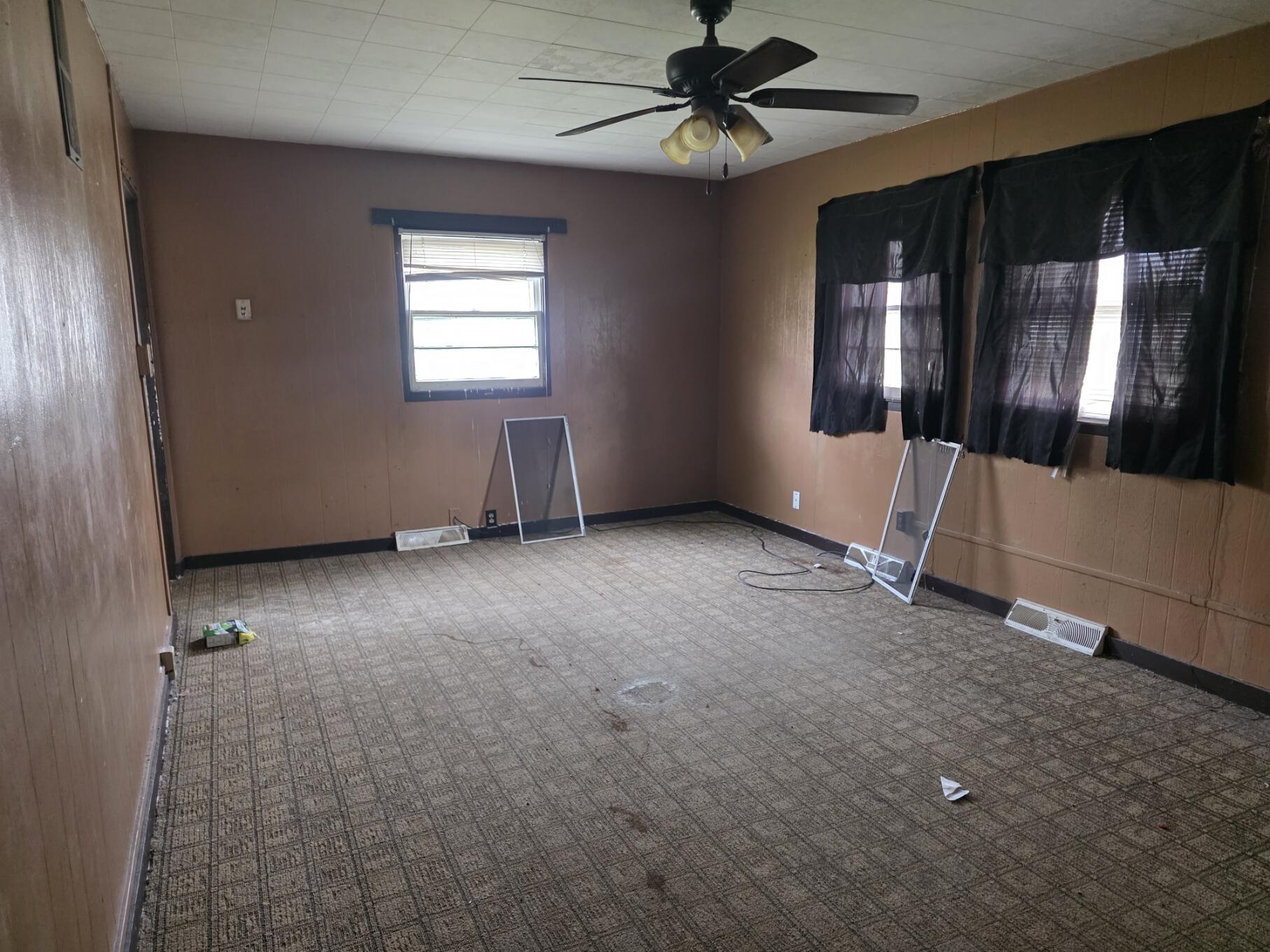 437 Fairmount Road Kingsford Heights, IN 46346 - Photo 3 of 8 1814x1360