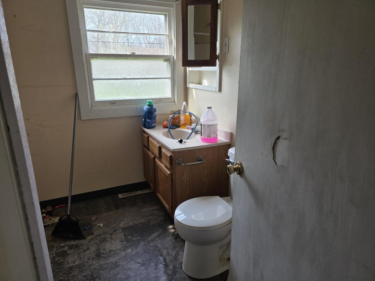 437 Fairmount Road Kingsford Heights, IN 46346 - Photo 4 of 8 1598x1199