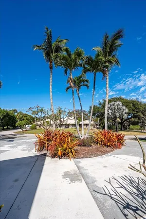 $989,000 | 3 Gumbo Limbo Way, Sewall's Point, FL 34996