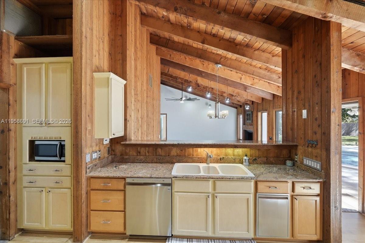 3 Gumbo Limbo Way Sewall's Point, FL 34996 - Photo 23 of 64