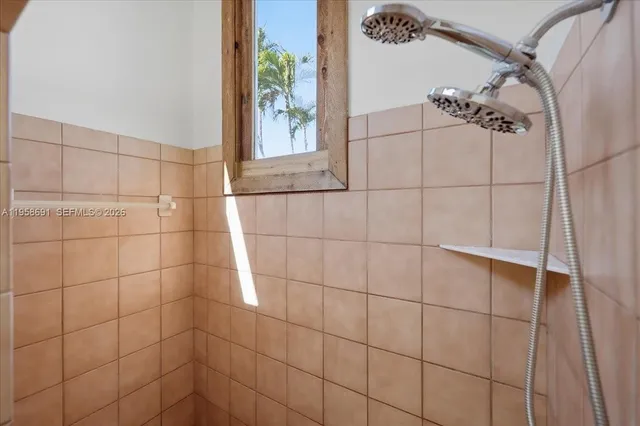 $989,000 | 3 Gumbo Limbo Way, Sewall's Point, FL 34996