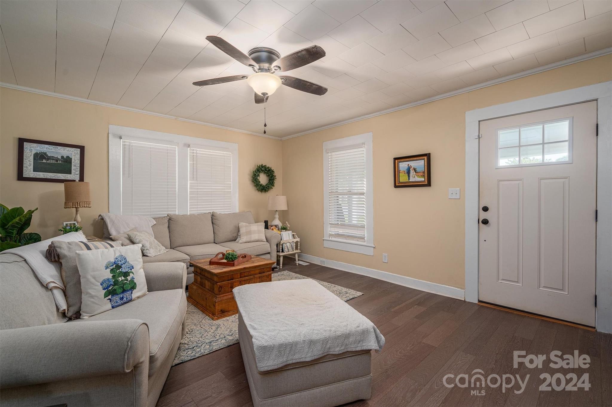 206 6th Street Southwest Conover, NC 28613 - Photo 3 of 25 Gallery Image 3