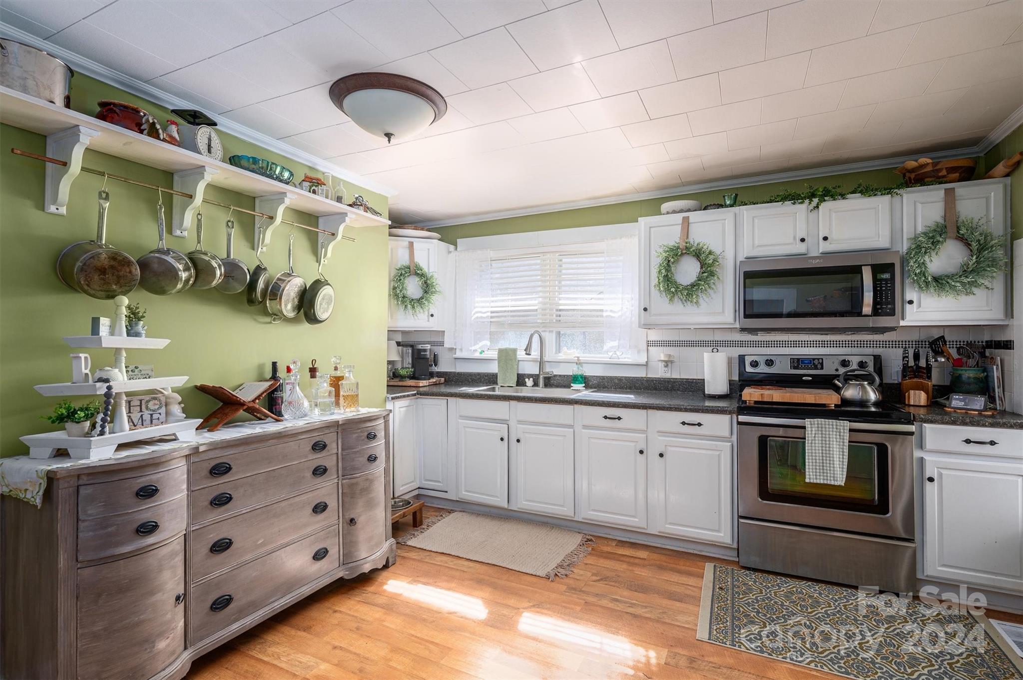 206 6th Street Southwest Conover, NC 28613 - Photo 8 of 25 Gallery Image 8