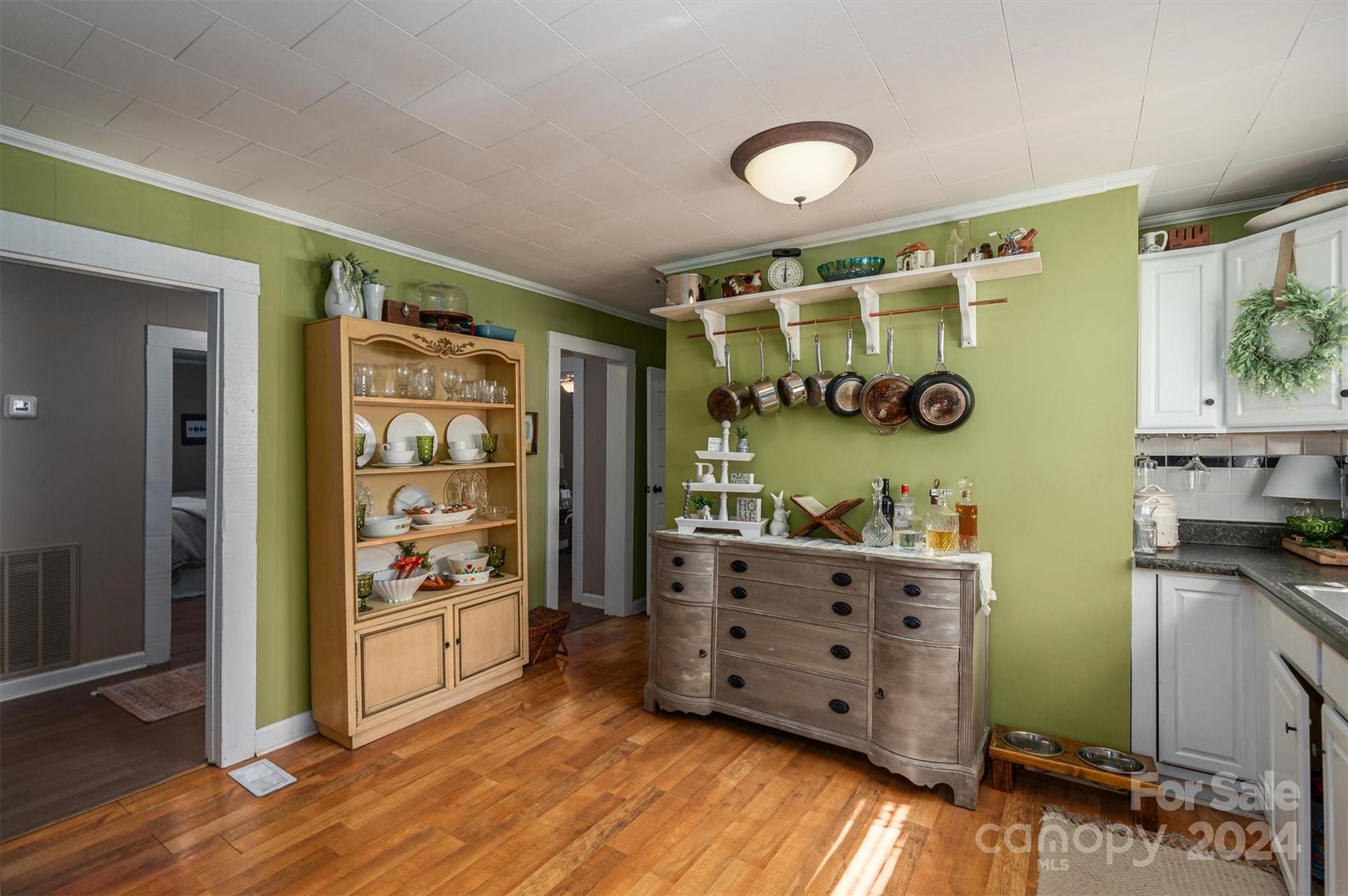 206 6th Street Southwest Conover, NC 28613 - Photo 9 of 25 Gallery Image 9