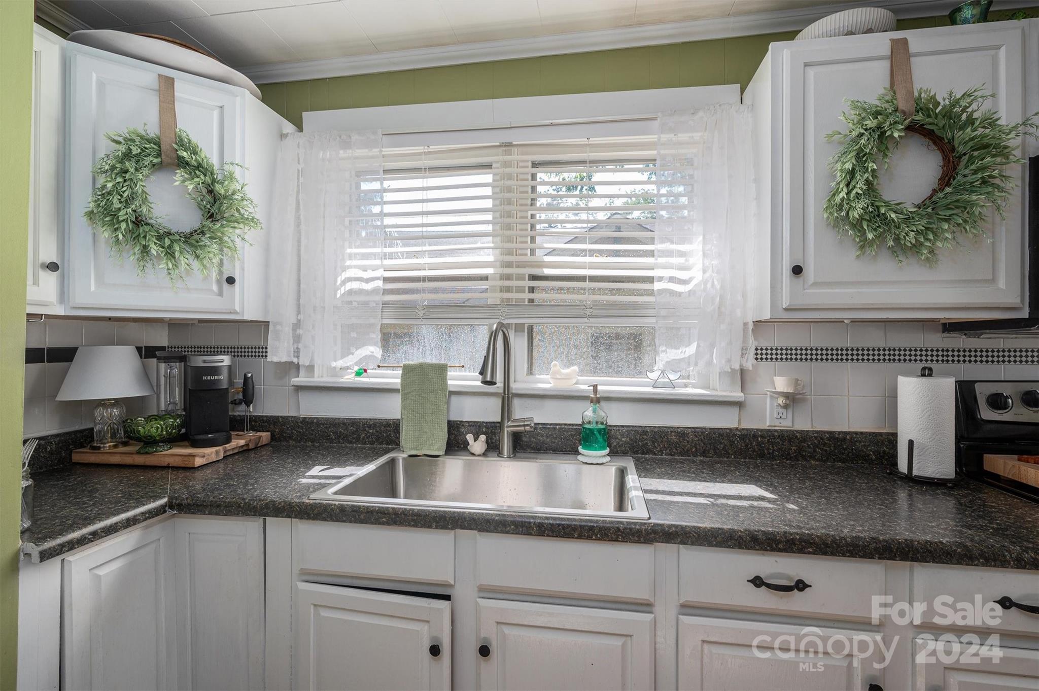 206 6th Street Southwest Conover, NC 28613 - Photo 10 of 25 Gallery Image 10