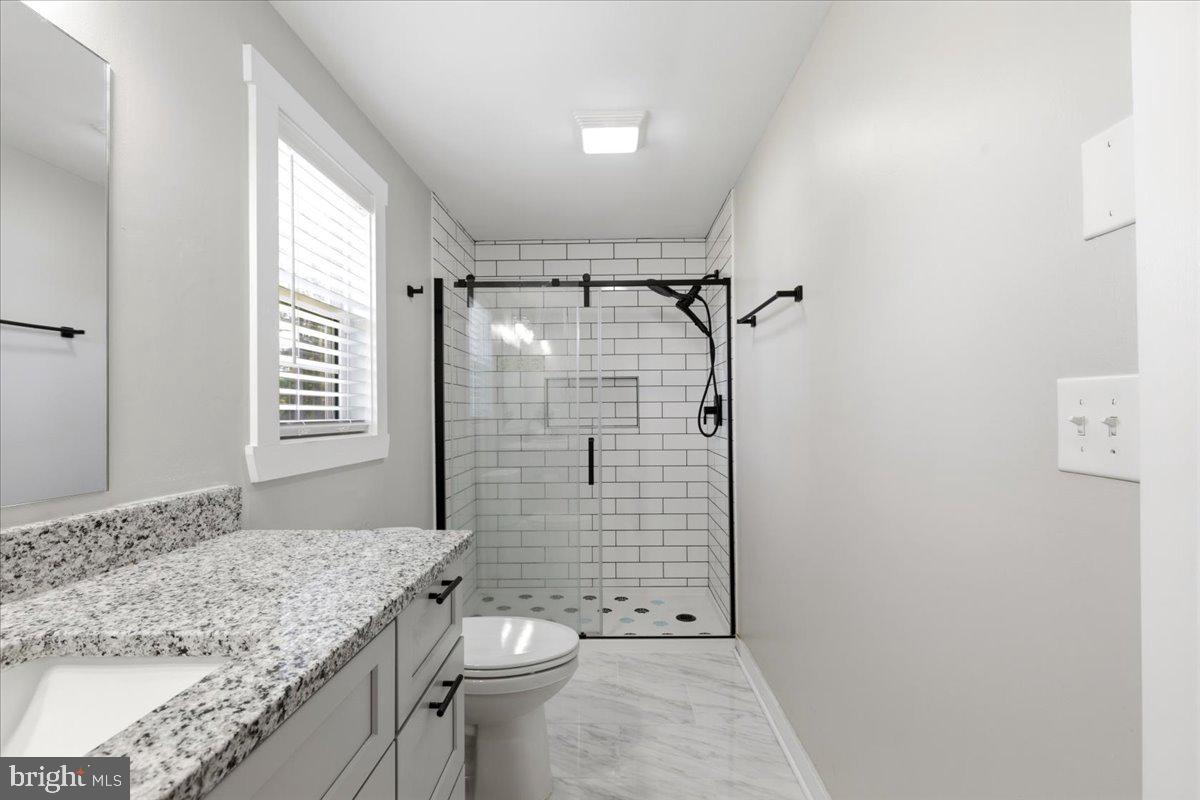 45676 Rutherford Boulevard Great Mills, MD 20634 - Photo 16 of 34 Primary Bathroom