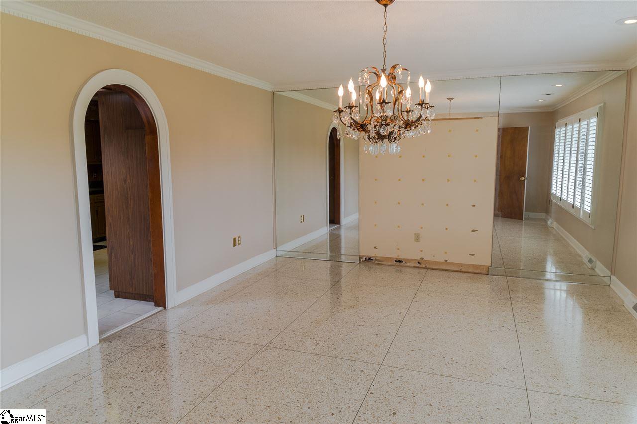 1210 Farrs Bridge Road Greenville, SC 29617 - Photo 11 of 36 Gallery Image 11