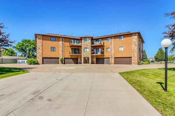 $220,000 | 3201 14th Street South, Unit 201, Moorhead, MN 56560