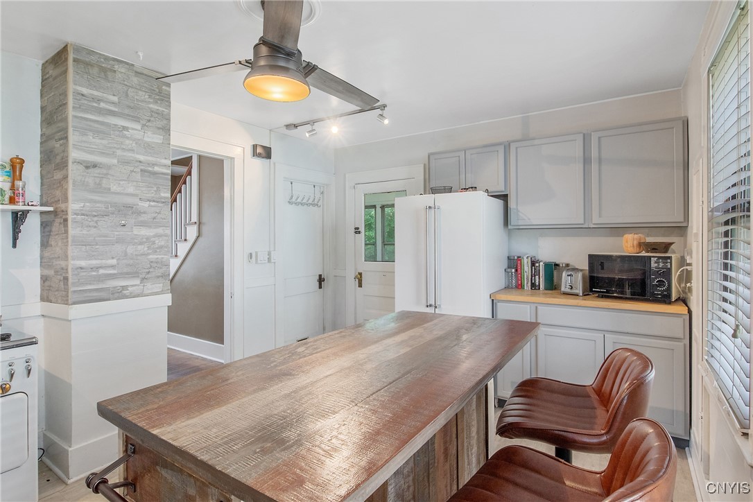 237 Sunstruck Drive Syracuse, NY 13206 - Photo 16 of 39 Kitchen