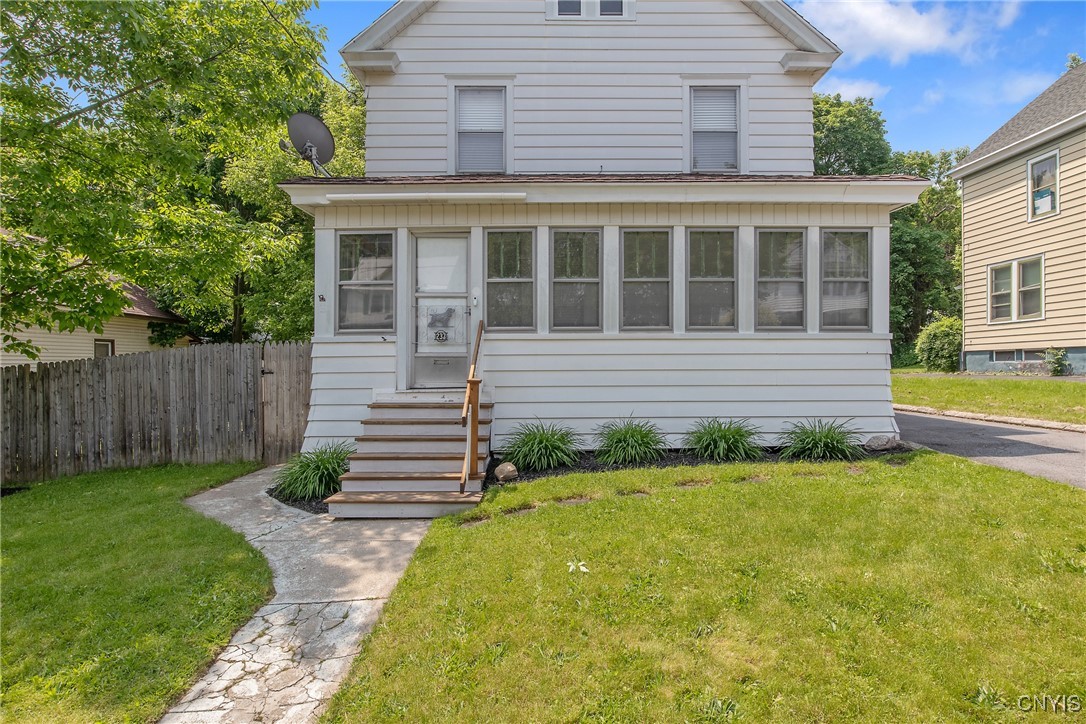 237 Sunstruck Drive Syracuse, NY 13206 - Photo 2 of 39 Front View