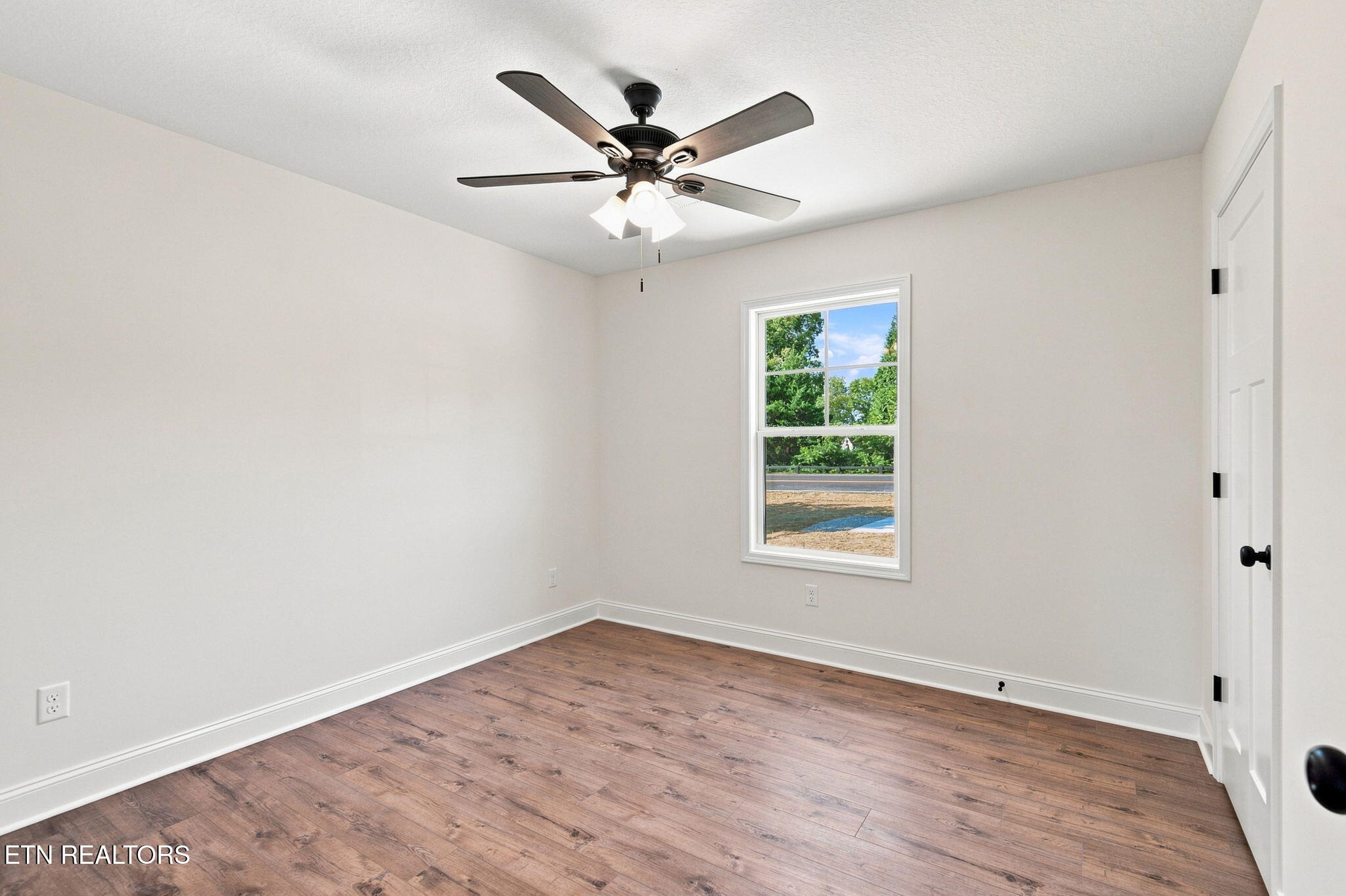 185 Brushy Valley Road Clinton, TN 37716 - Photo 21 of 29 22-web-or-mls-020_DSC_3298