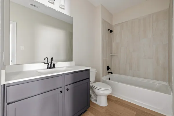 $2,860 | 3026 Banyan Drive, Texas City, TX 77510