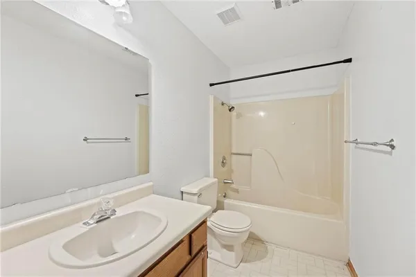 $275,000 | 1523 East 123rd Terrace, Olathe, KS 66061