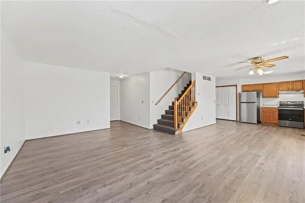 $275,000 | 1523 East 123rd Terrace, Olathe, KS 66061