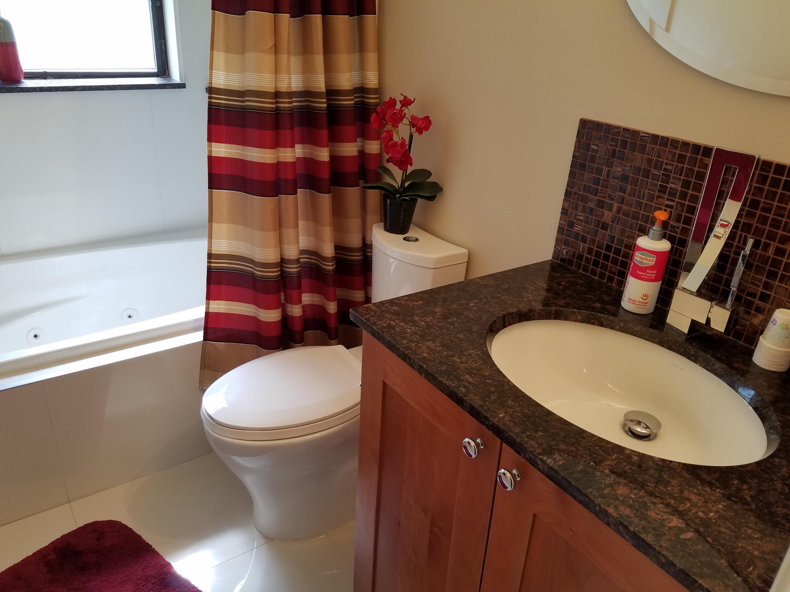 2847 Northwest 34th Street Boca Raton, FL 33434 - Photo 20 of 21 Guest Bath