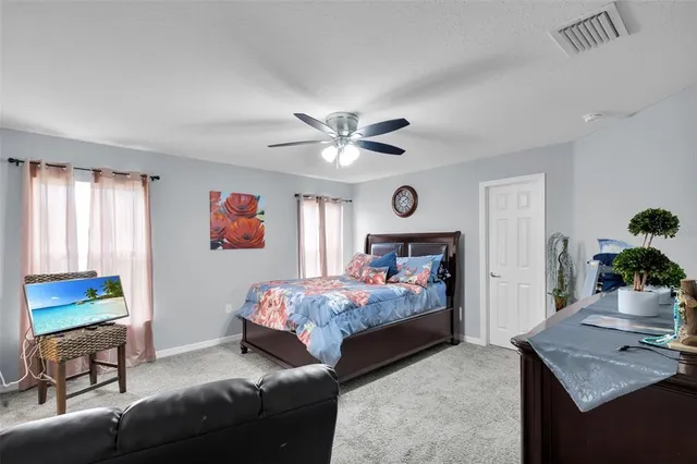 $295,000 | 5547 Southeast 91st Place, Ocala, FL 34480