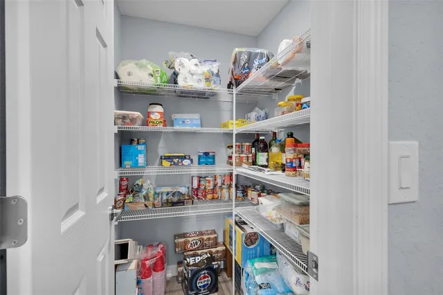 $295,000 | 5547 Southeast 91st Place, Ocala, FL 34480