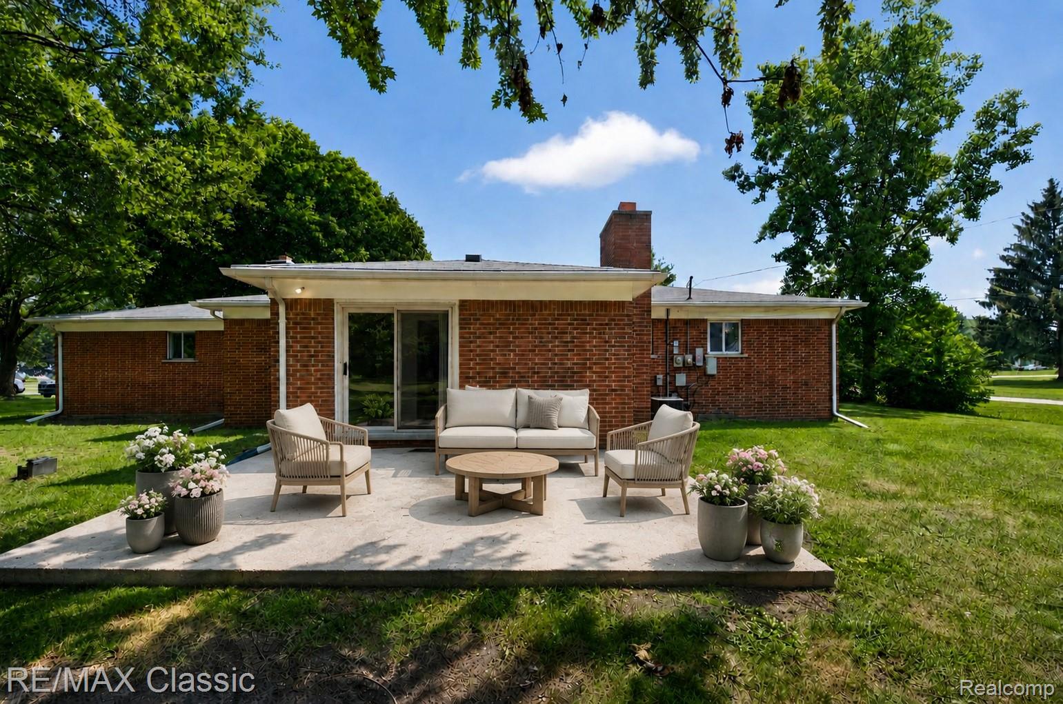 8200 Hannan Road Wayne, MI 48184 - Photo 28 of 39 VIRTUALLY STAGED IMAGE