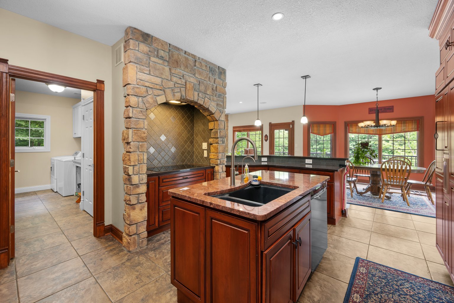 2296 Forest Reed Place Le Claire, IA 52753 - Photo 25 of 77