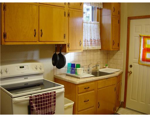 Cafeteria/Kitchen. 