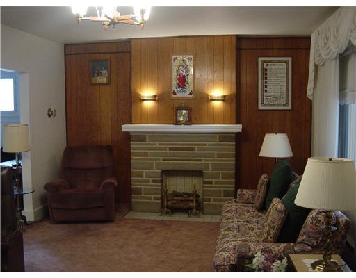 Living Room. 
