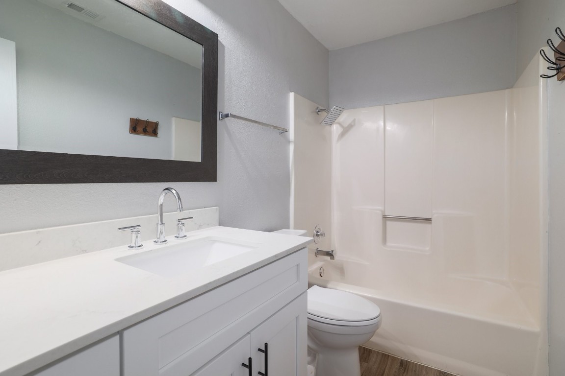 10616 Mellow Meadow Drive, Unit 46A Austin, TX 78750 - Photo 15 of 23 Secondary bathroom with nice updates!