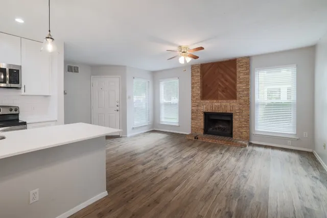 $1,700 | 10616 Mellow Meadow Drive, Unit 46A, Austin, TX 78750