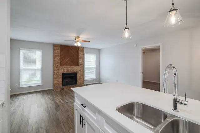 $1,700 | 10616 Mellow Meadow Drive, Unit 46A, Austin, TX 78750