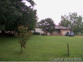 18500 Cox Road Auburn, IL 62615 - Photo 2 of 6