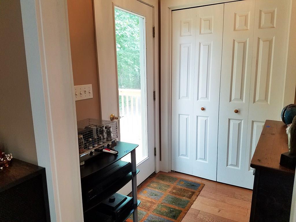 15 Paradise Road New Harbor, ME 04554 - Photo 3 of 23 Photo