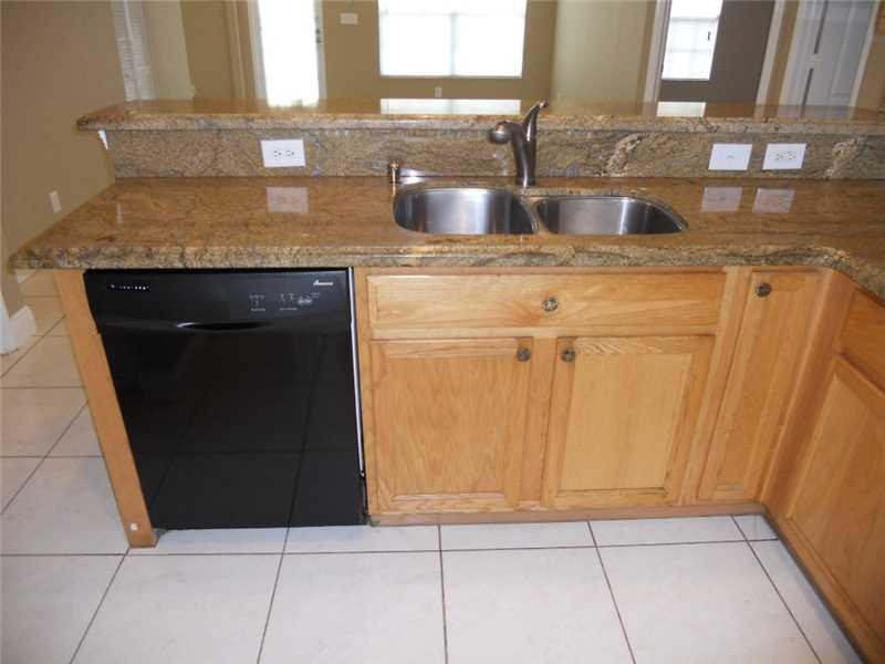5664 Mango Road West Palm Beach, FL 33413 - Photo 6 of 15 Kitchen