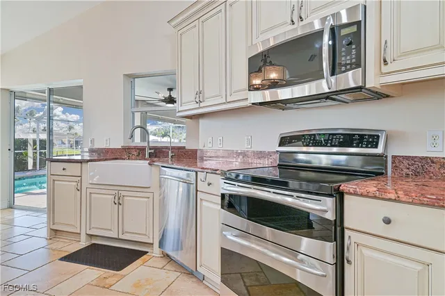 $649,900 | 1409 Southeast 20th Court, Cape Coral, FL 33990